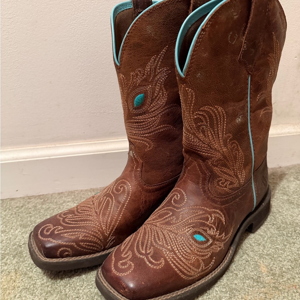 Ariat Brown Boots with Turquoise Details